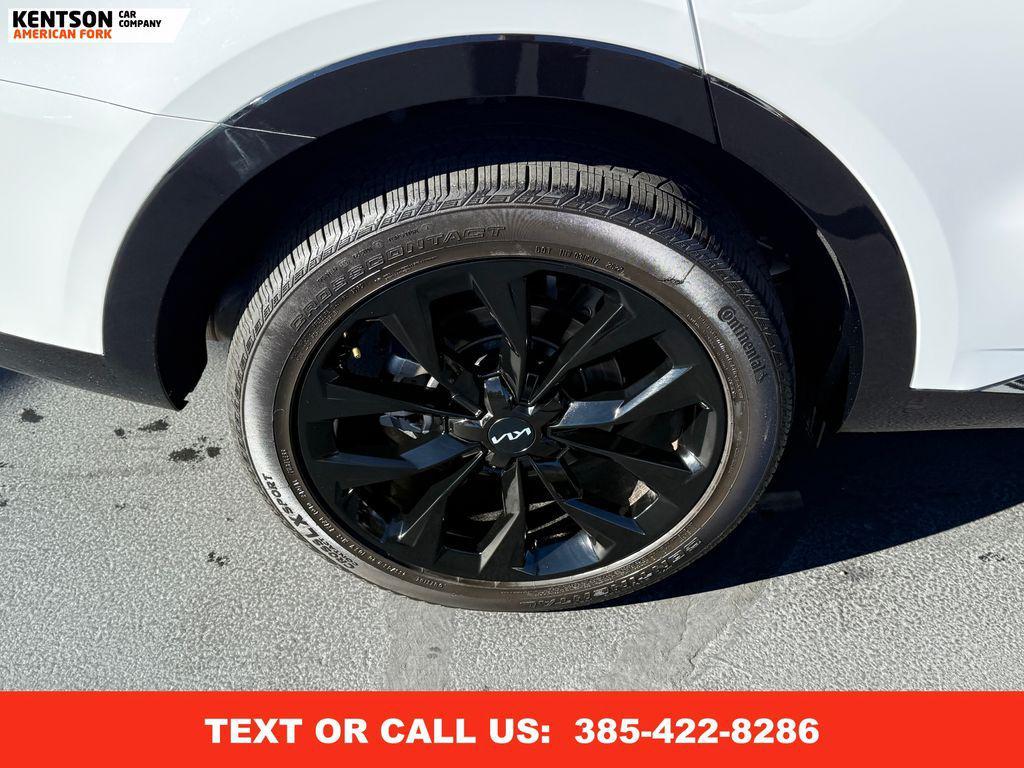 used 2022 Kia Sorento car, priced at $31,950