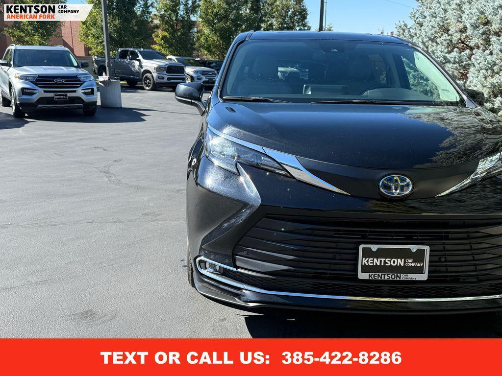 used 2024 Toyota Sienna car, priced at $37,950