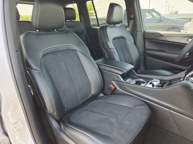 used 2024 Jeep Grand Cherokee car, priced at $35,977