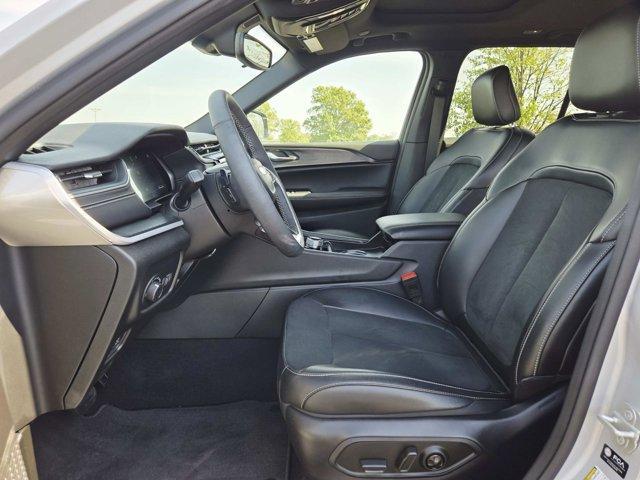 used 2024 Jeep Grand Cherokee car, priced at $35,977
