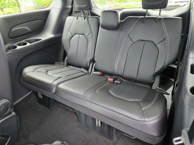 new 2025 Chrysler Pacifica car, priced at $41,225