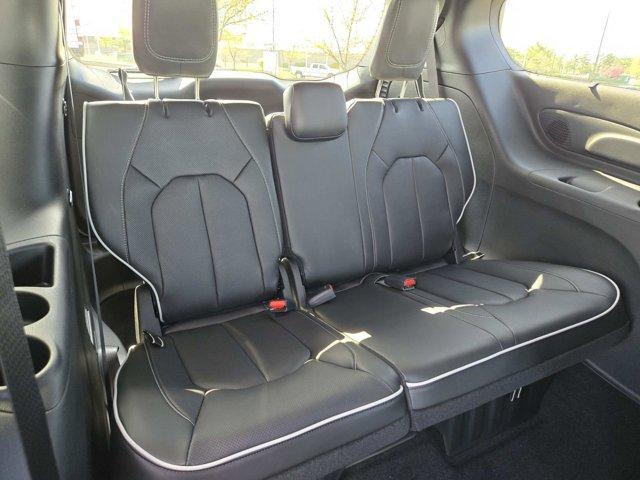 new 2025 Chrysler Pacifica car, priced at $47,845