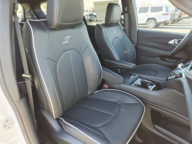 new 2026 Chrysler Pacifica car, priced at $46,750