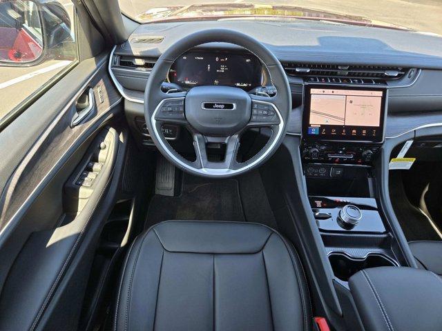 new 2025 Jeep Grand Cherokee car, priced at $42,995