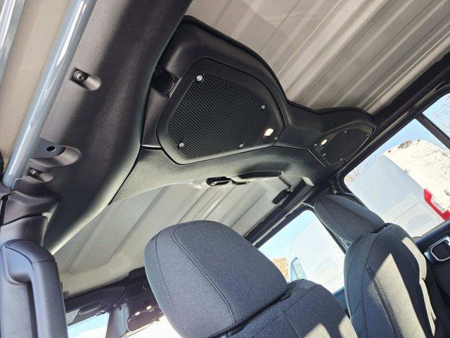 new 2026 Jeep Gladiator car, priced at $47,315