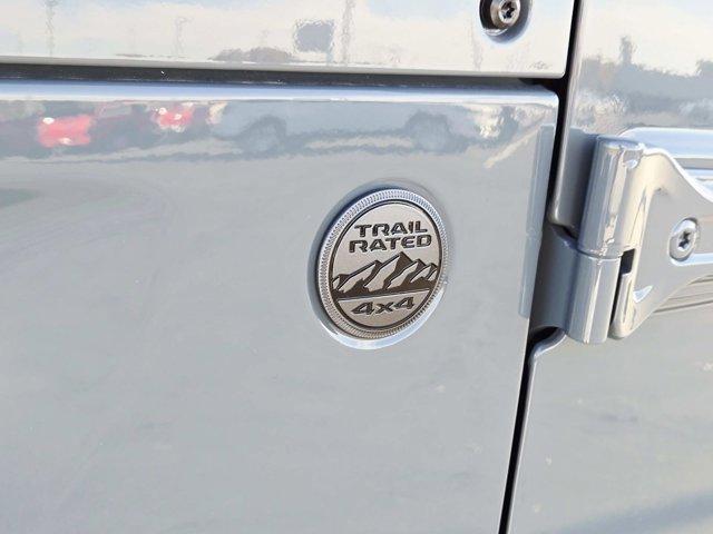 new 2026 Jeep Gladiator car, priced at $47,315