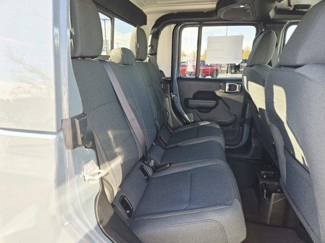 new 2026 Jeep Gladiator car, priced at $47,315