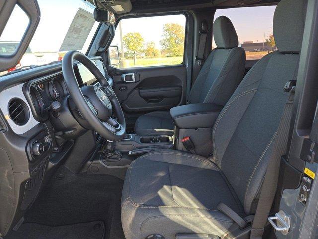 new 2025 Jeep Wrangler car, priced at $34,180