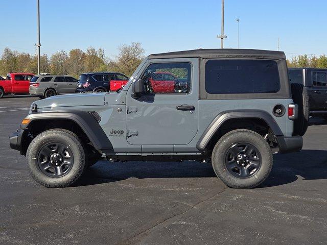 new 2025 Jeep Wrangler car, priced at $34,180