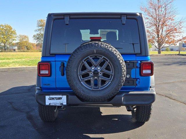 new 2025 Jeep Wrangler car, priced at $47,010
