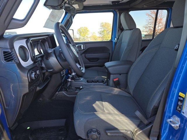 new 2025 Jeep Wrangler car, priced at $47,010