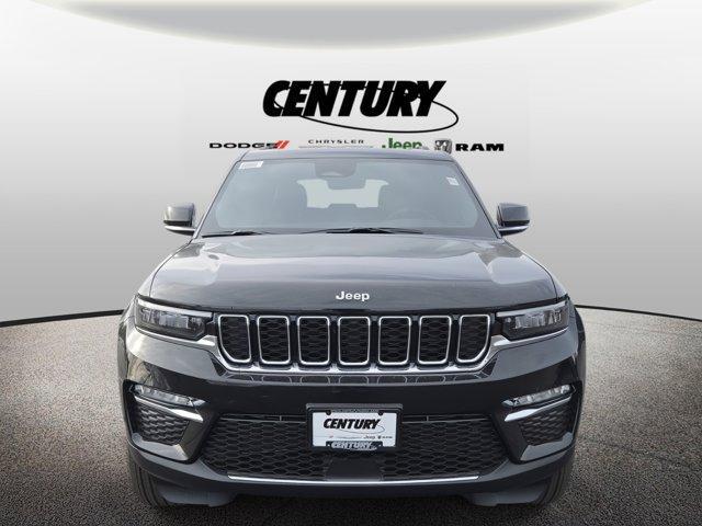 new 2025 Jeep Grand Cherokee car, priced at $44,810