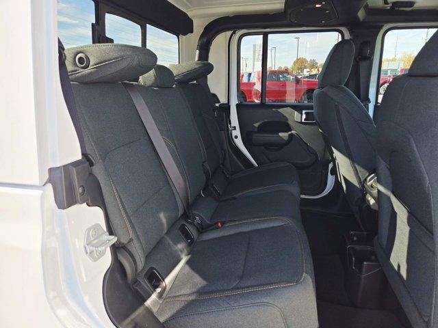 new 2026 Jeep Gladiator car, priced at $47,345