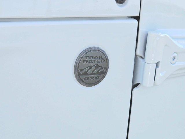 new 2026 Jeep Gladiator car, priced at $47,345