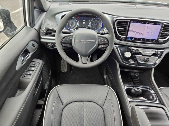 new 2025 Chrysler Pacifica car, priced at $47,845