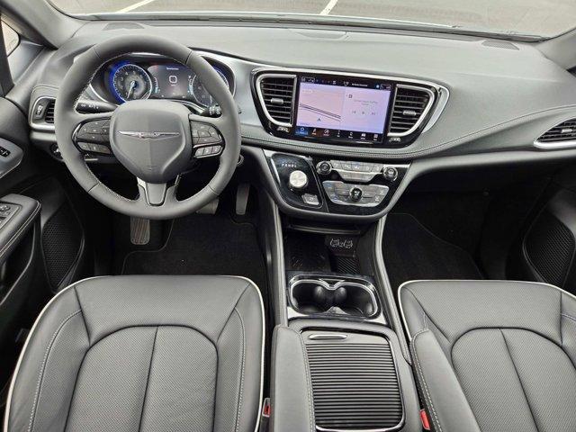 new 2025 Chrysler Pacifica car, priced at $47,845