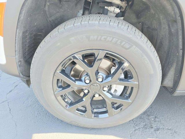 used 2024 Jeep Grand Cherokee car, priced at $33,977