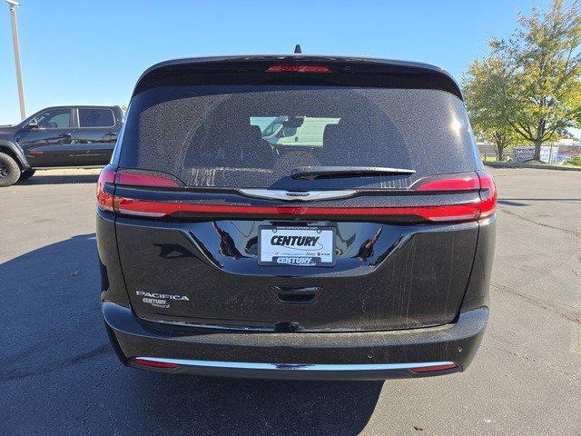 new 2025 Chrysler Pacifica car, priced at $39,925