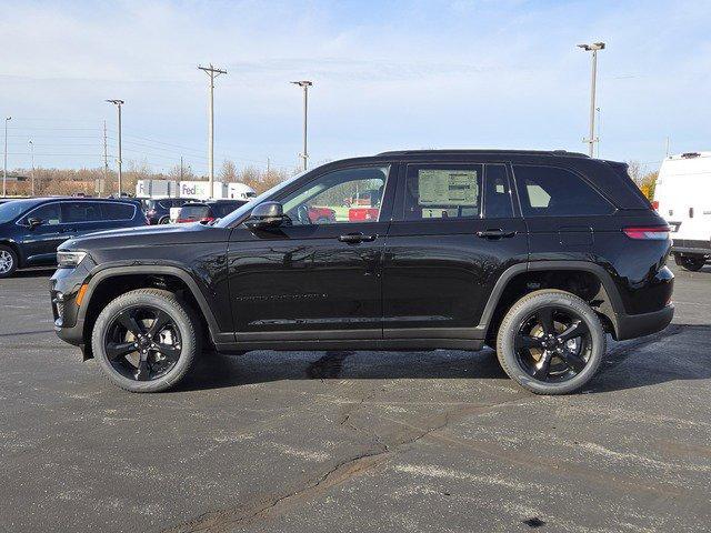 new 2025 Jeep Grand Cherokee car, priced at $44,020