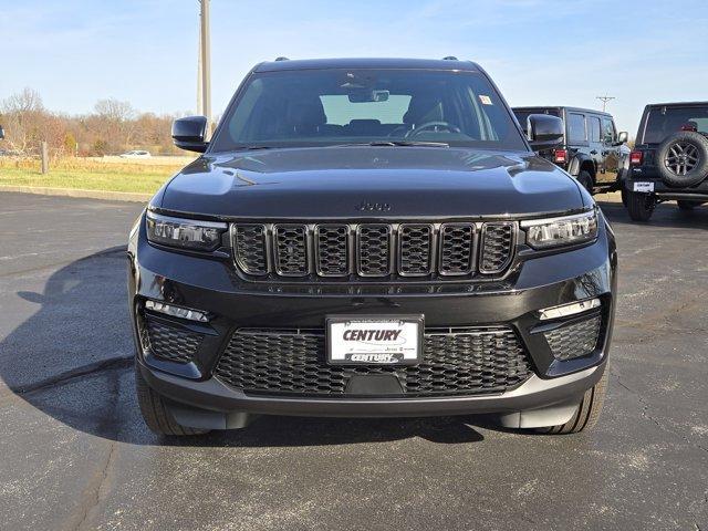 new 2025 Jeep Grand Cherokee car, priced at $45,020