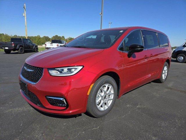 new 2025 Chrysler Pacifica car, priced at $43,315