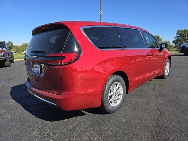 new 2025 Chrysler Pacifica car, priced at $43,315
