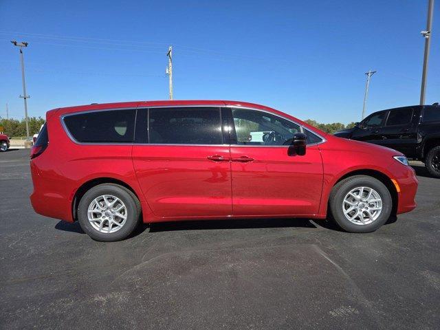 new 2025 Chrysler Pacifica car, priced at $43,315
