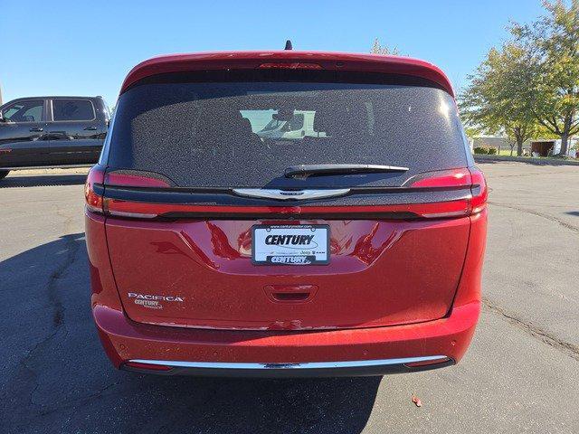 new 2025 Chrysler Pacifica car, priced at $42,315