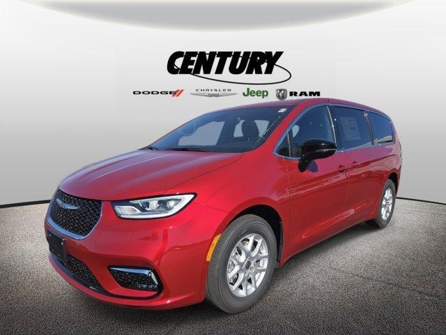 new 2025 Chrysler Pacifica car, priced at $43,315