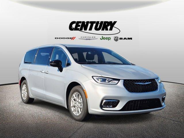 new 2026 Chrysler Pacifica car, priced at $40,640