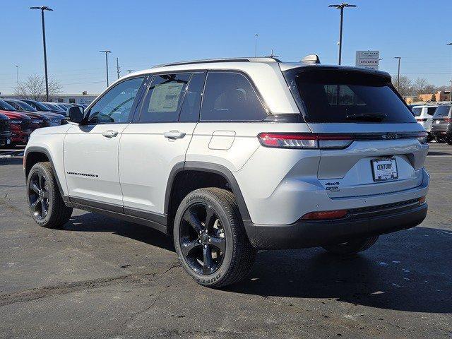 new 2025 Jeep Grand Cherokee car, priced at $41,175