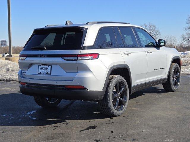 new 2025 Jeep Grand Cherokee car, priced at $43,175