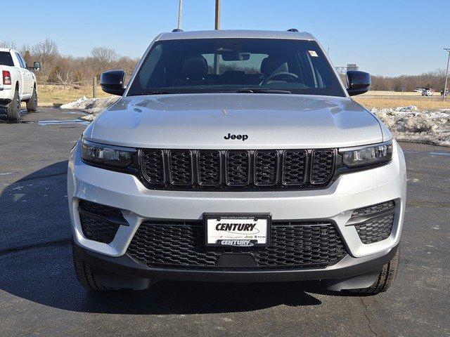 new 2025 Jeep Grand Cherokee car, priced at $41,175