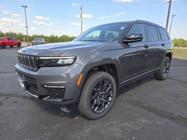 new 2025 Jeep Grand Cherokee L car, priced at $59,975