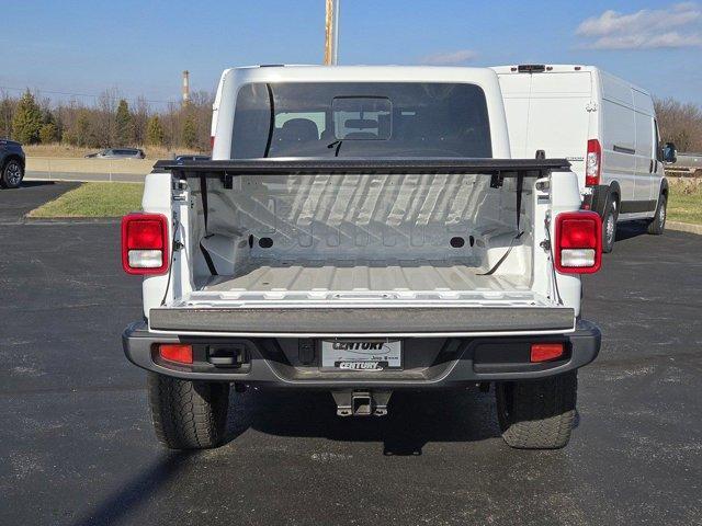 new 2025 Jeep Gladiator car, priced at $39,210