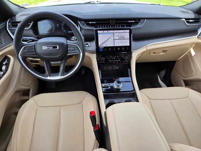 used 2024 Jeep Grand Cherokee car, priced at $42,977