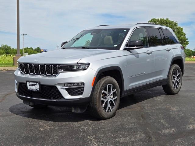 used 2024 Jeep Grand Cherokee car, priced at $42,977