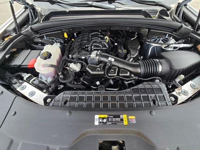 used 2024 Jeep Grand Cherokee car, priced at $42,977