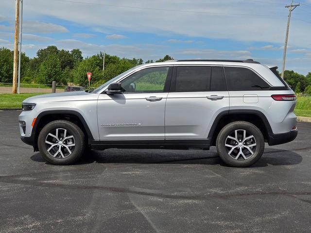 used 2024 Jeep Grand Cherokee car, priced at $42,977