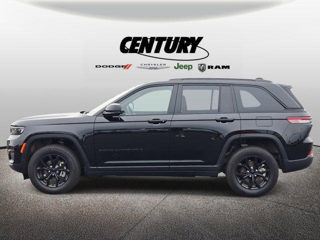 used 2024 Jeep Grand Cherokee car, priced at $31,977