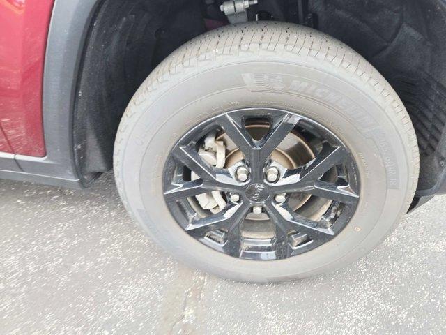 used 2024 Jeep Grand Cherokee car, priced at $34,977