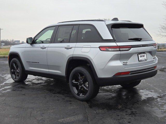 new 2025 Jeep Grand Cherokee car, priced at $44,020