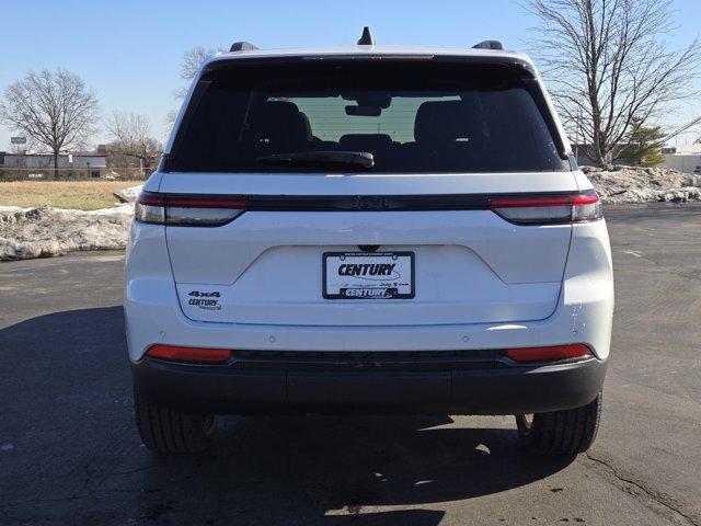 new 2025 Jeep Grand Cherokee car, priced at $42,580