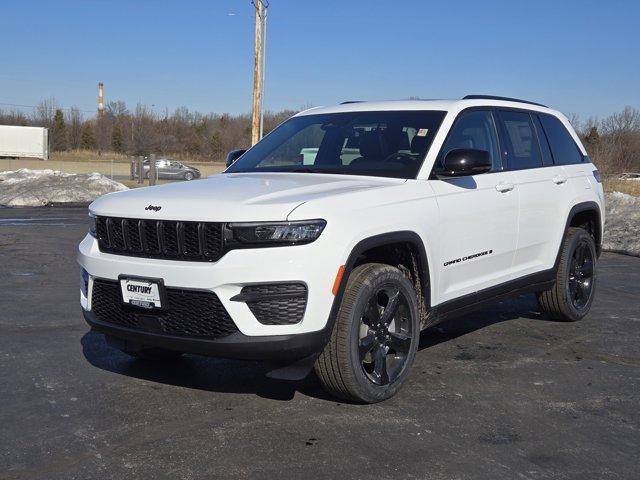 new 2025 Jeep Grand Cherokee car, priced at $42,580