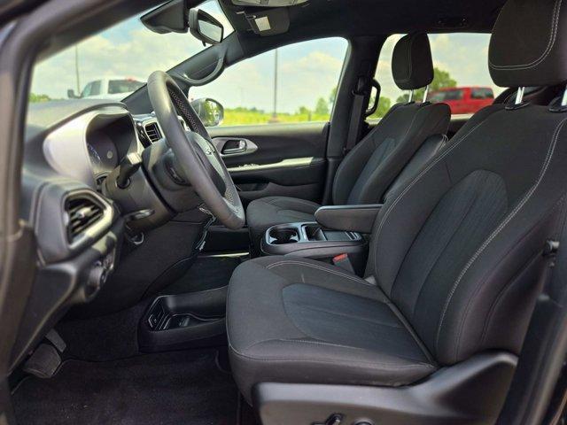 used 2023 Chrysler Pacifica car, priced at $27,977