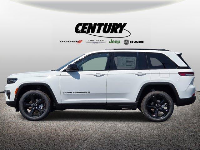 new 2025 Jeep Grand Cherokee car, priced at $47,140