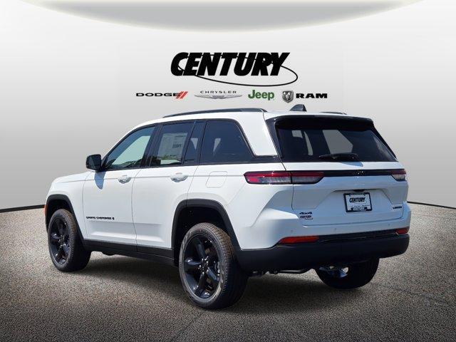 new 2025 Jeep Grand Cherokee car, priced at $47,140