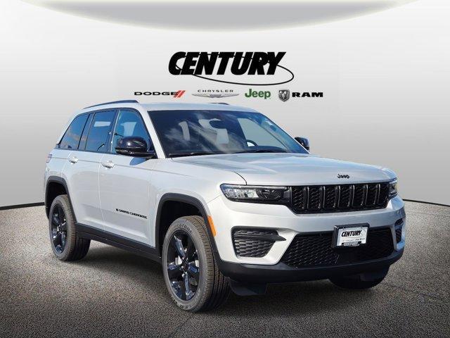 new 2025 Jeep Grand Cherokee car, priced at $40,625