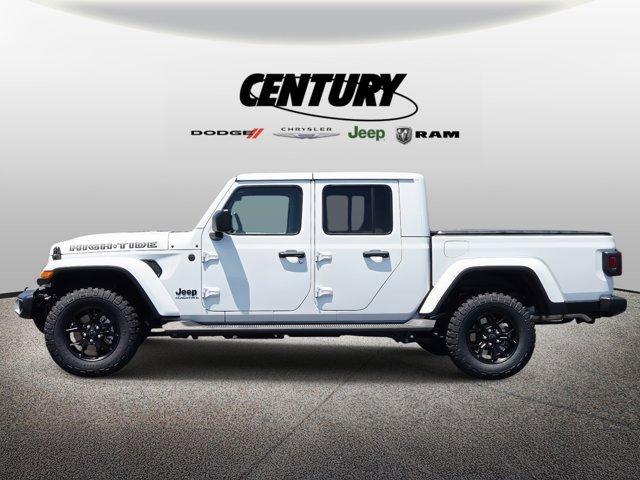new 2025 Jeep Gladiator car, priced at $45,430