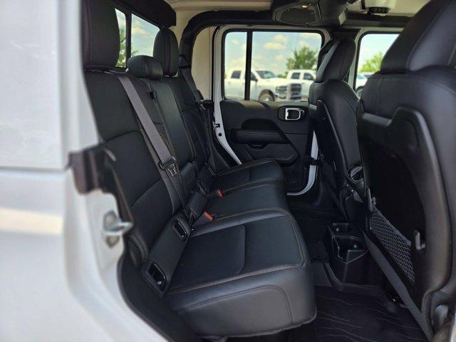 new 2025 Jeep Gladiator car, priced at $45,430